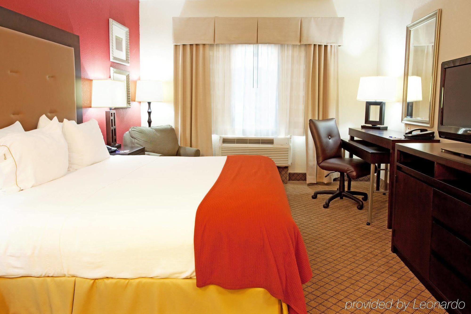 Holiday Inn Express Hotel & Suites Lafayette South, An Ihg Hotel Room photo